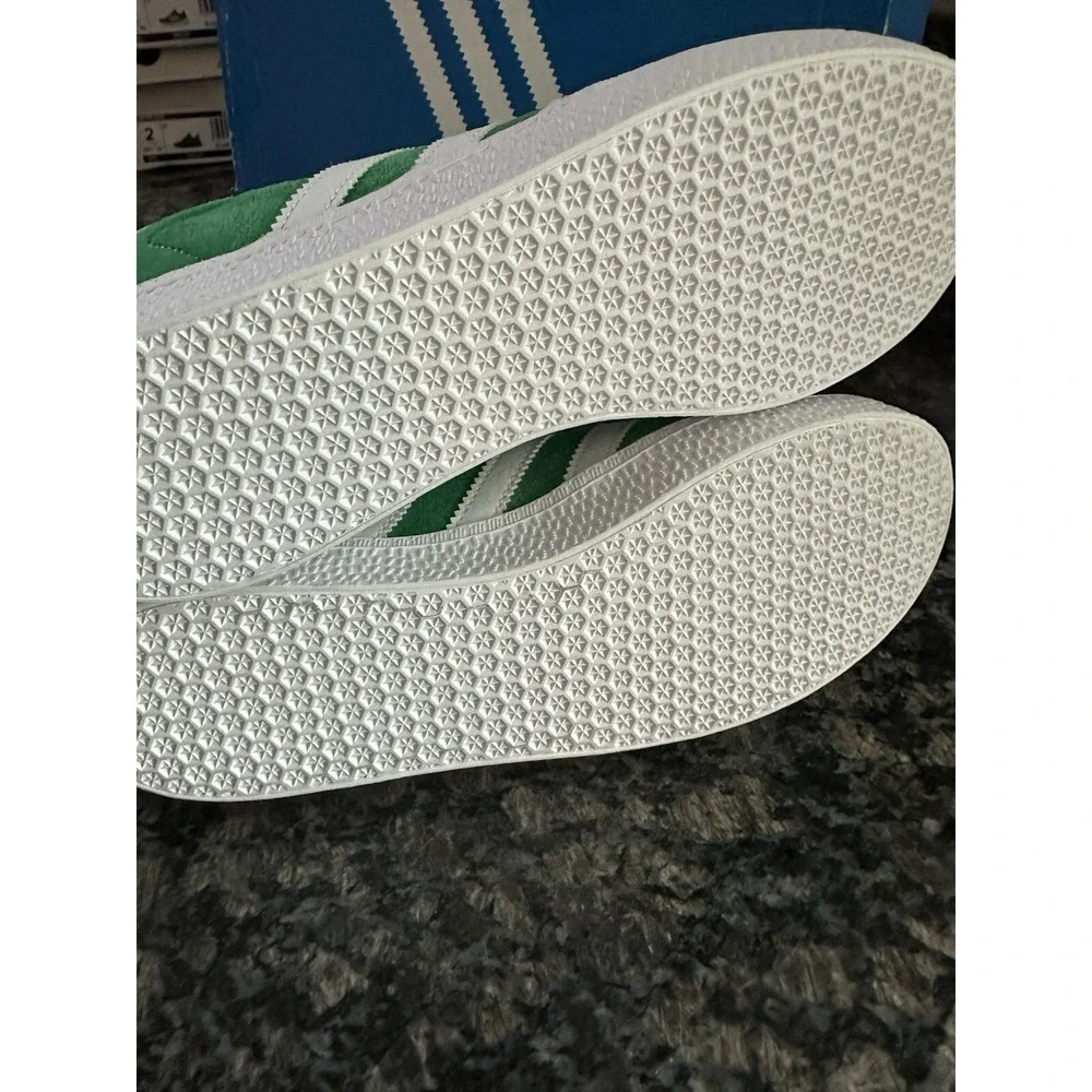Adidas Originals Gazelle Shoes Unisex Size 5.5. UK 5. IE5612. NWB